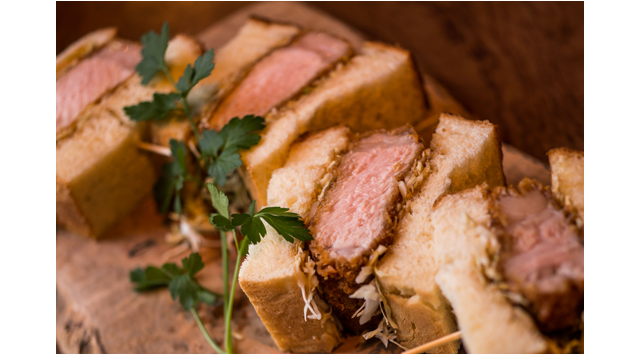 厚切りカツサンド